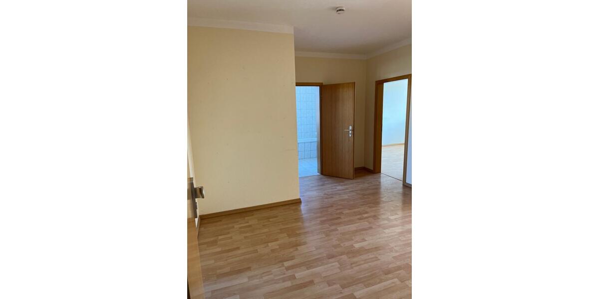 Etagenwohnung Putlitz - 3 Zimmer, 81 m&sup2;, 425&euro; | Angebot:26284403