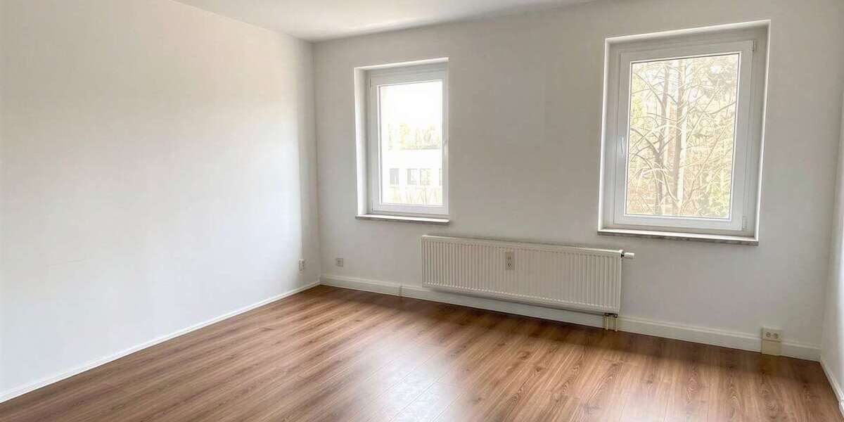 Etagenwohnung Groß Schacksdorf - 2 Zimmer, 49 m&sup2;, 241&euro; | Angebot:26289440