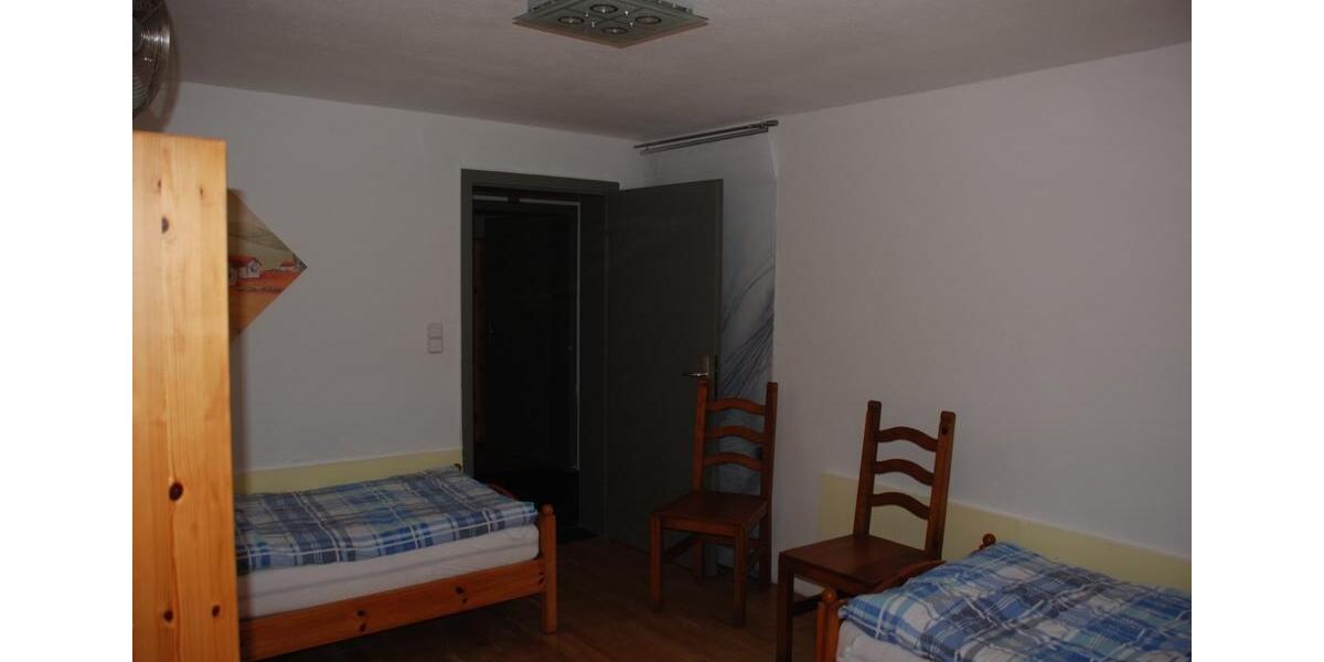 Wohnen auf Zeit Solingen Aufderhöhe - 2 Zimmer, 70 m&sup2;, 60&euro; | Angebot:24347181