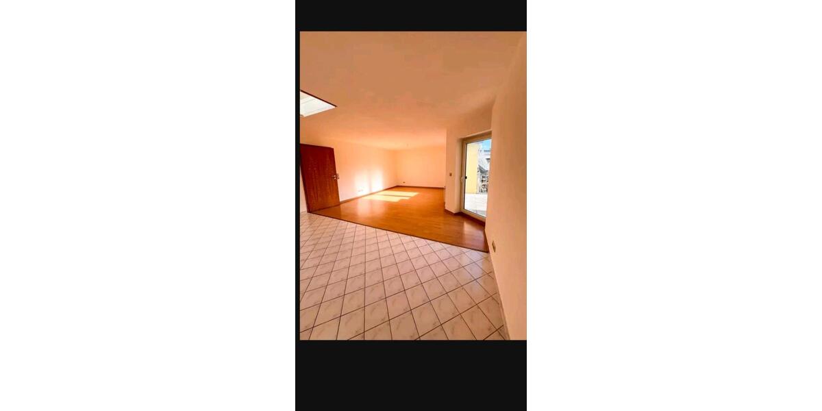 Dachgeschoßwohnung Vilshofen an der Donau - 3 Zimmer, 83 m&sup2;, 460&euro; | Angebot:26416923