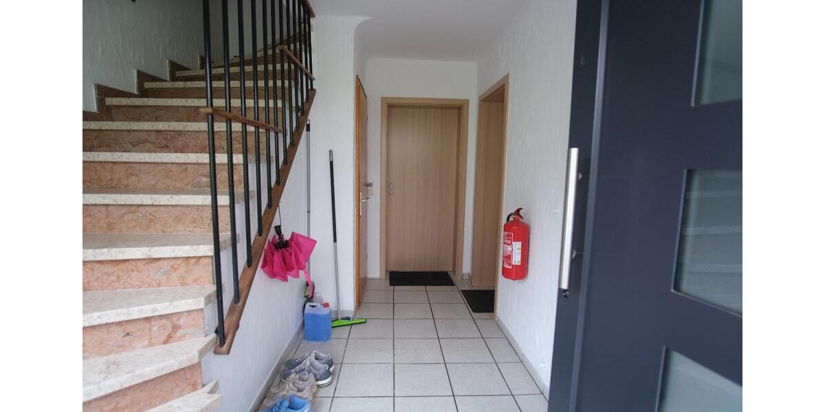 Etagenwohnung Wilnsdorf - 3 Zimmer, 76 m&sup2;, 700&euro; | Angebot:26532714