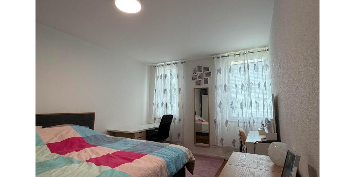 Erdgeschoßwohnung Bielefeld - 3 Zimmer, 104 m&sup2;, 1.250&euro; | Angebot:26586796