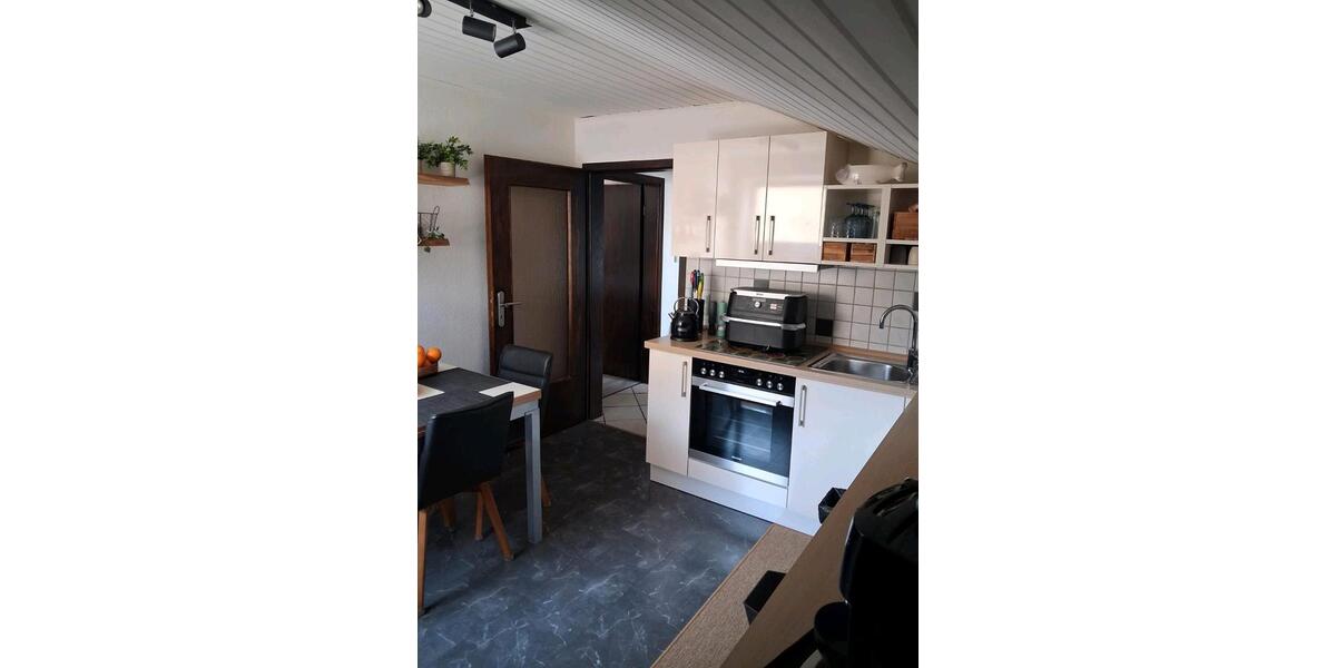 Dachgeschoßwohnung Kelheim - 3 Zimmer, 73 m&sup2;, 850&euro; | Angebot:25873696