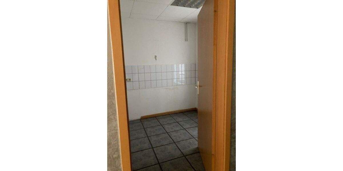 Gewerbeobjekt Gotha - 2 Zimmer, 615&euro; | Angebot:25738084