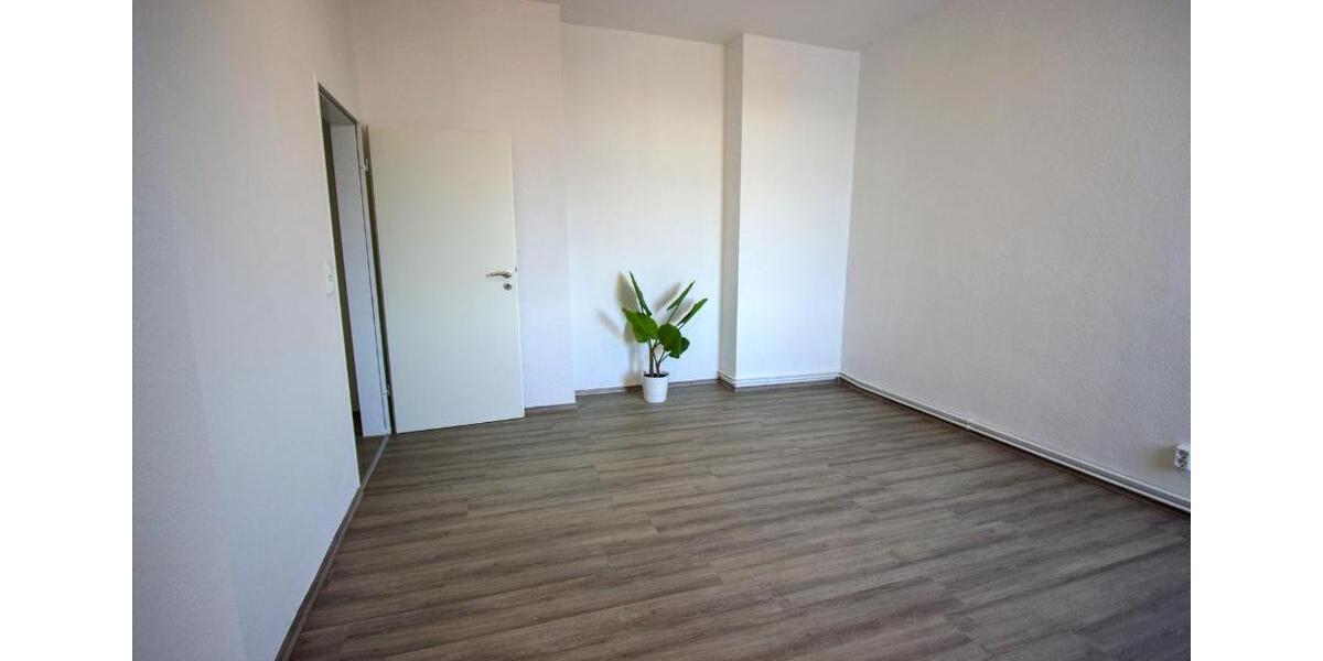 Dachgeschoßwohnung Wilhelmshaven - 2 Zimmer, 75 m&sup2;, 515&euro; | Angebot:26687656