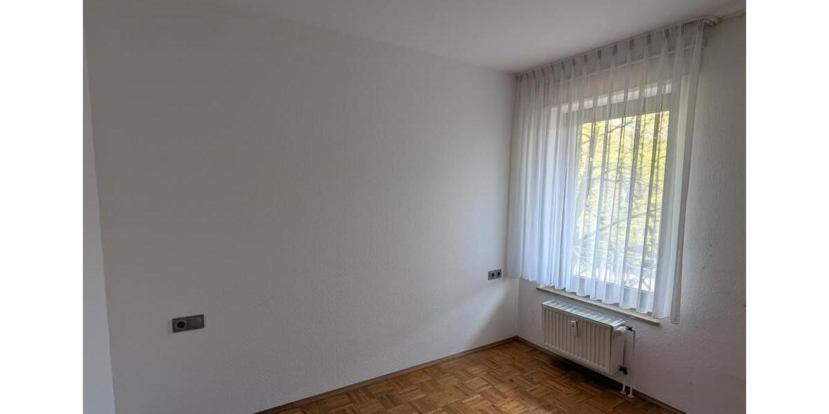 Erdgeschoßwohnung Oberhausen - 1 Zimmer, 41 m&sup2;, 369&euro; | Angebot:24305641