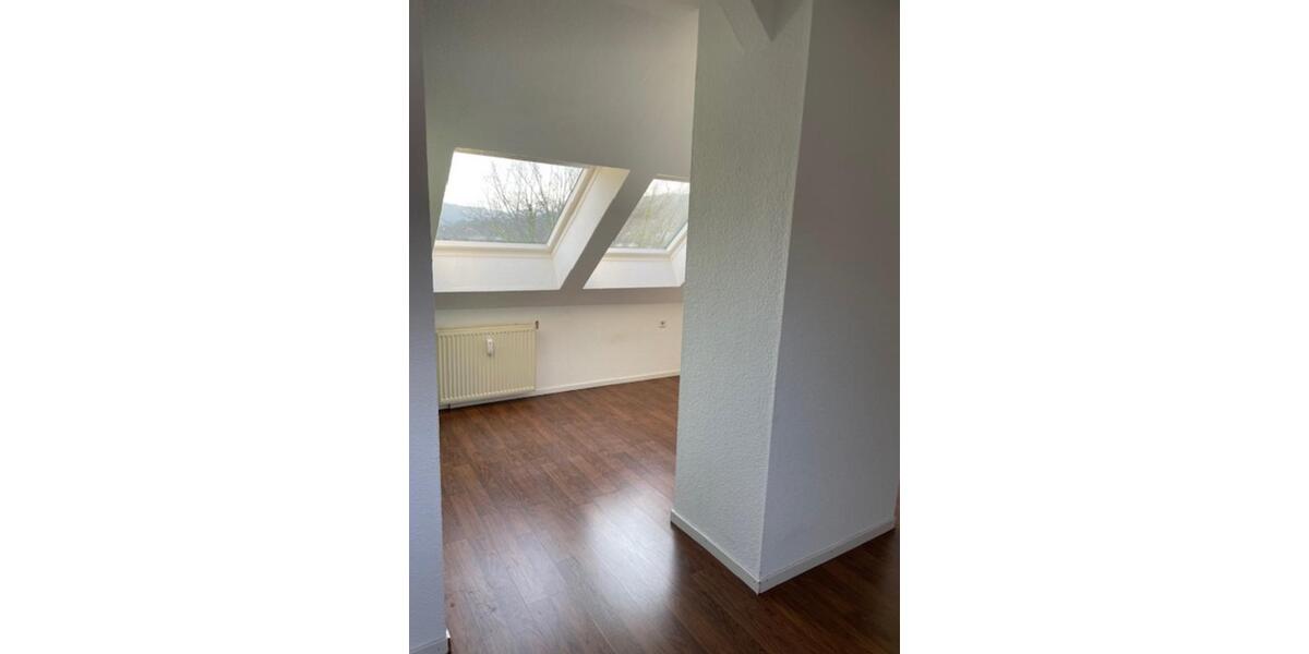 Dachgeschoßwohnung Wuppertal Brill - 1 Zimmer, 75 m&sup2;, 525&euro; | Angebot:24780684