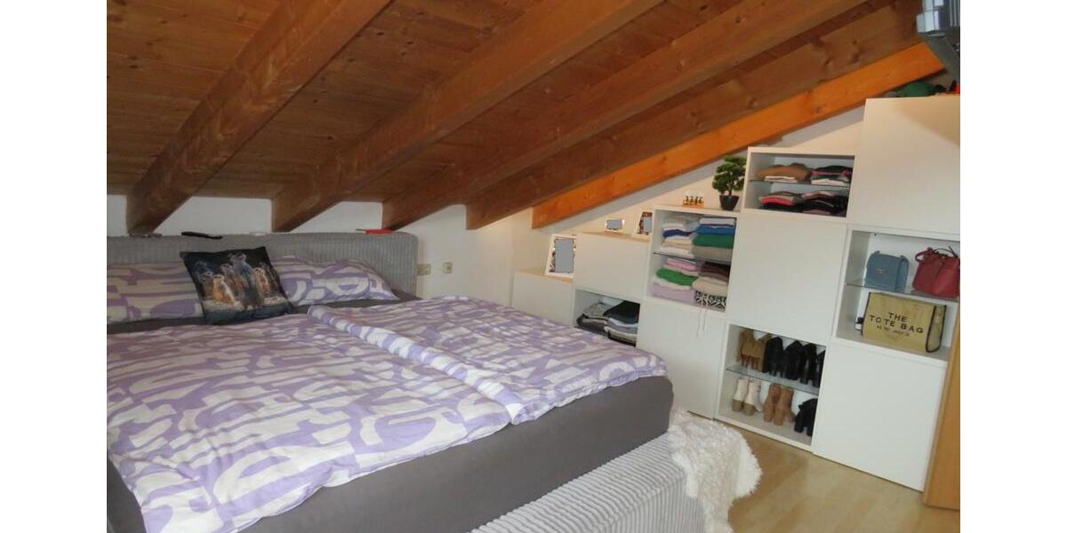 Dachgeschoßwohnung Mittenwald - 3 Zimmer, 80 m&sup2;, 990&euro; | Angebot:26638691