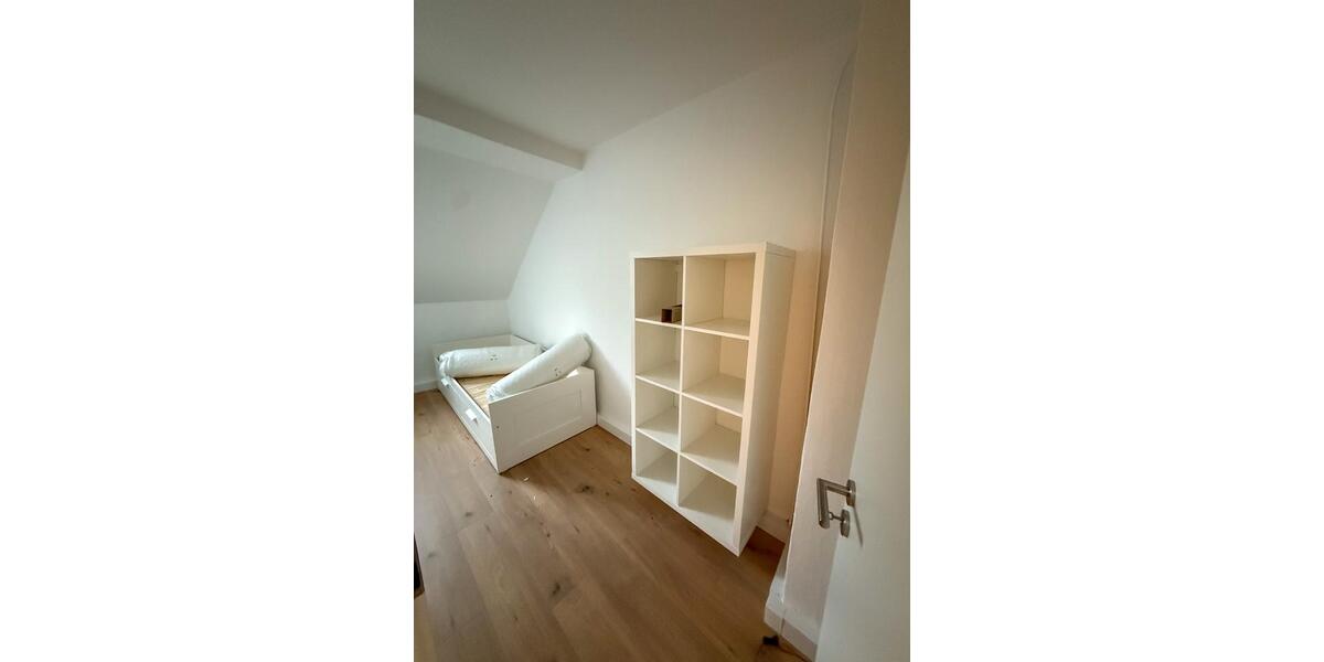 Etagenwohnung Wuppertal Elberfeld - 1 Zimmer, 12 m&sup2;, 420&euro; | Angebot:25962520
