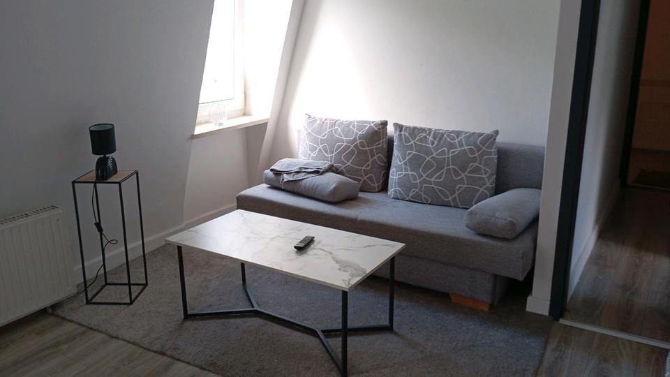 Wohnen auf Zeit Crimmitschau - 3 Zimmer, 80 m&sup2;, 18&euro; | Angebot:22202385