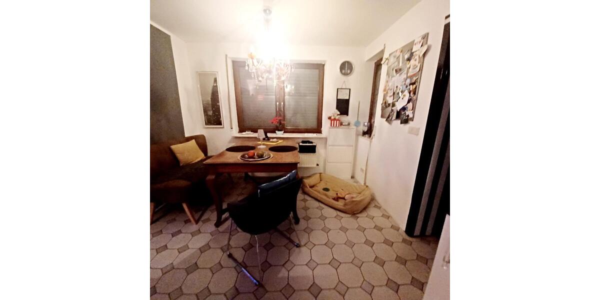 Erdgeschoßwohnung Kandel - 7 Zimmer, 125 m&sup2;, 1.375&euro; | Angebot:24688449