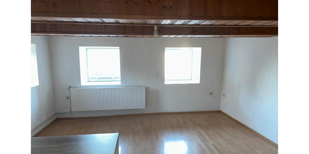 Erdgeschoßwohnung Naila - 2 Zimmer, 65 m&sup2;, 480&euro; | Angebot:26051473