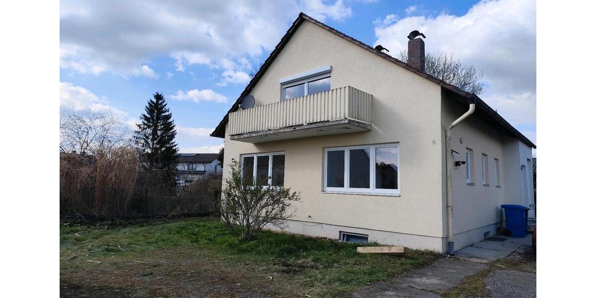 Etagenwohnung Wallersdorf - 5 Zimmer, 105 m&sup2;, 880&euro; | Angebot:26525686