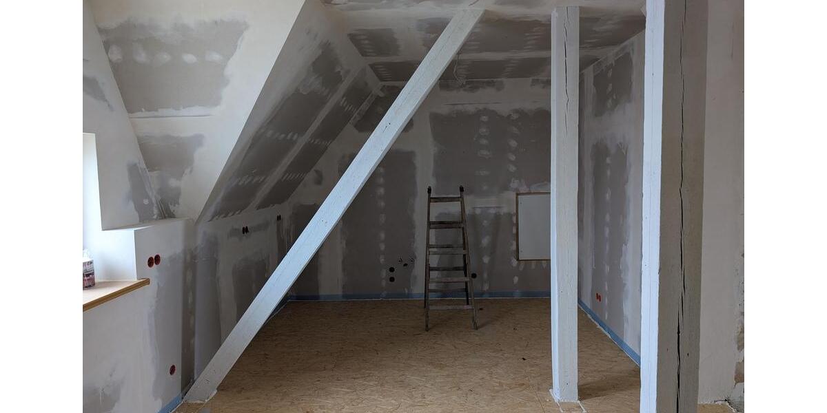 Dachgeschoßwohnung Rostock Hansaviertel - 1 Zimmer, 75 m&sup2;, 1.015&euro; | Angebot:25216603