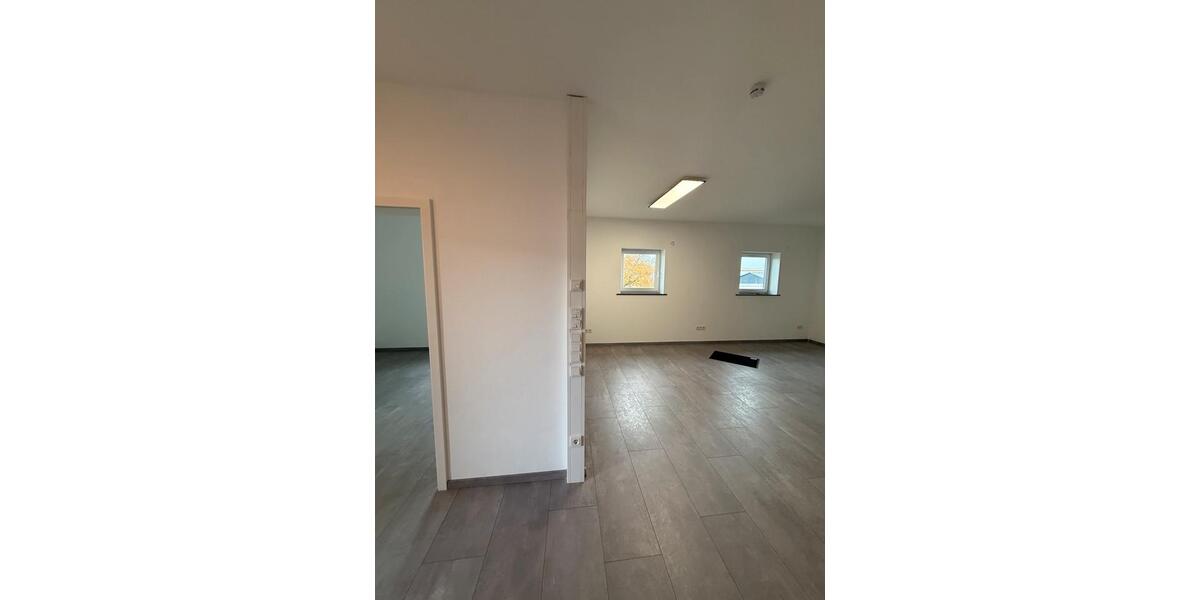 Gewerbeobjekt Überherrn - 12&euro; | Angebot:25844073