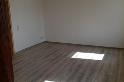 3,5 Zimmer Dachgeschoßwohnung, separater Eingang, offener Küchenb 3 zimmer