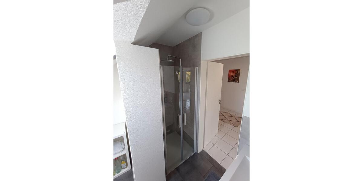 Dachgeschoßwohnung Trossingen - 1 Zimmer, 62 m&sup2;, 400&euro; | Angebot:26580139