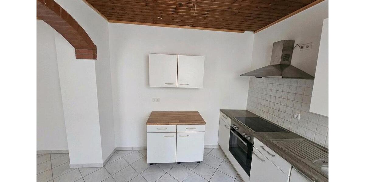 Etagenwohnung Lindenberg - 4 Zimmer, 90 m&sup2;, 850&euro; | Angebot:26580459