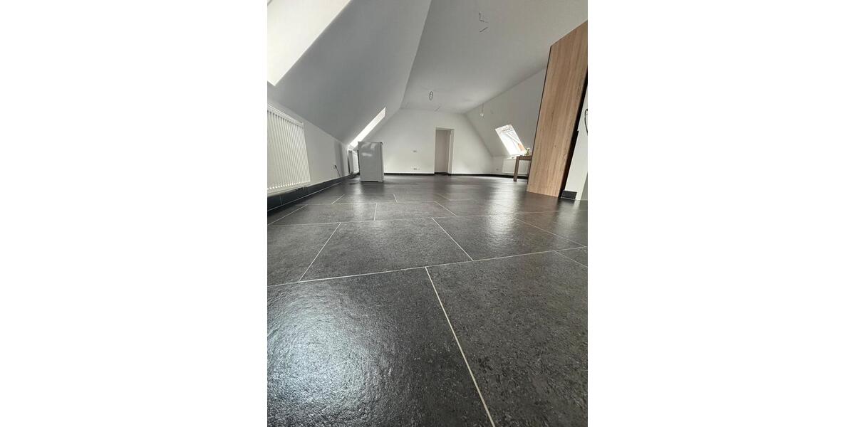 Dachgeschoßwohnung Vlotho - 3 Zimmer, 80 m&sup2;, 700&euro; | Angebot:26651753