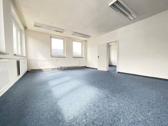 Gewerbeobjekt Niederwiesa - 2 Zimmer, 45 m&sup2;, 177&euro; | Angebot:25728457