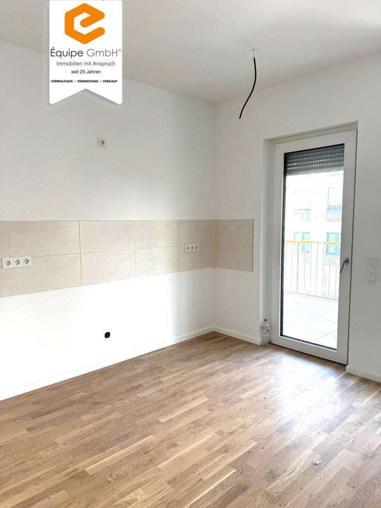 Wohnung zum Mieten in Dresden 1.580 € 83.3 m² 3 zimmer