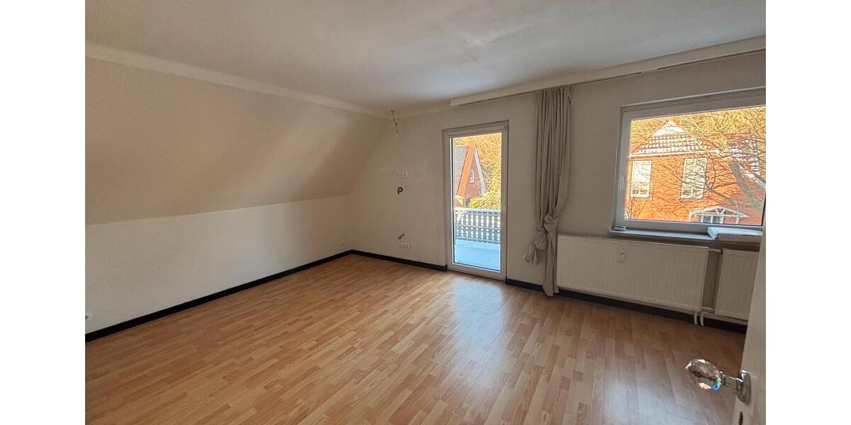 Dachgeschoßwohnung Schwentinental - 3 Zimmer, 79 m&sup2;, 1.300&euro; | Angebot:24467136