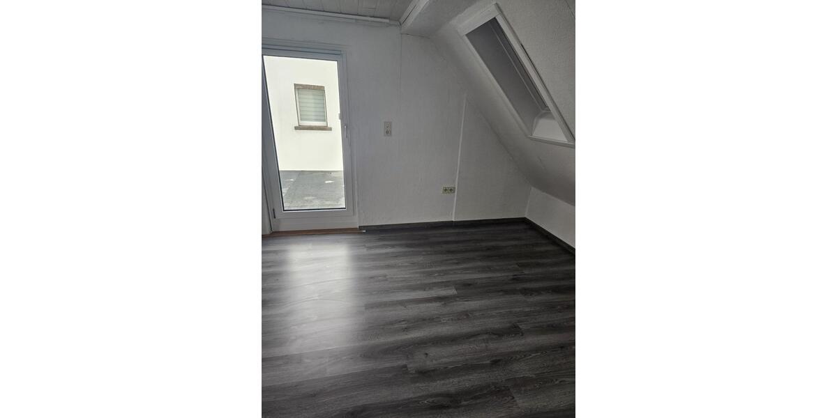 Einfamilienhaus Bad Hersfeld - 4 Zimmer, 105 m&sup2;, 900&euro; | Angebot:24954784