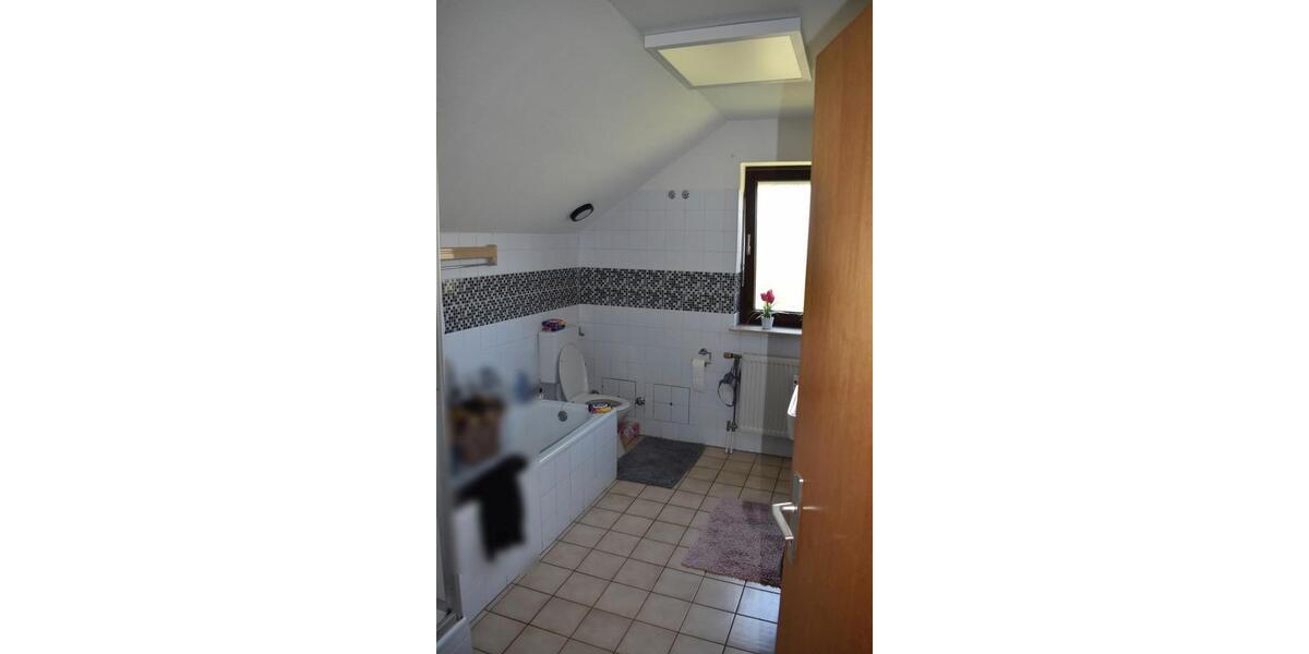 Dachgeschoßwohnung Espenau - 3 Zimmer, 80 m&sup2;, 800&euro; | Angebot:26444416
