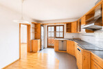 WINDISCH – Moderne und großzügige 4-Zimmer-Wohnung nahe 5-Seen-Land – ideal für Paare – bezugsfrei! - Etagenwohnung Schöngeising | Angebot:26744889