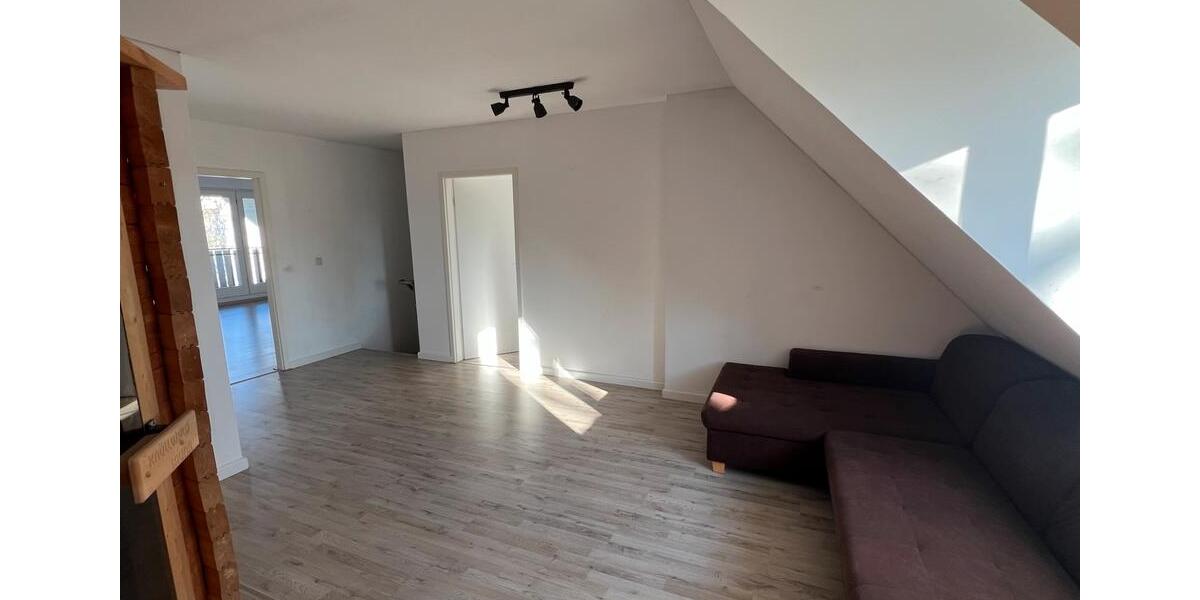 Villa Gronau (Westfahlen) - 10 Zimmer, 300 m&sup2;, 2.500&euro; | Angebot:26510920