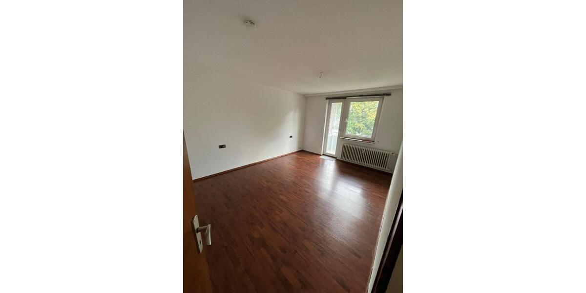 Etagenwohnung Kassel Fasanenhof - 3 Zimmer, 75 m&sup2;, 523&euro; | Angebot:26023560