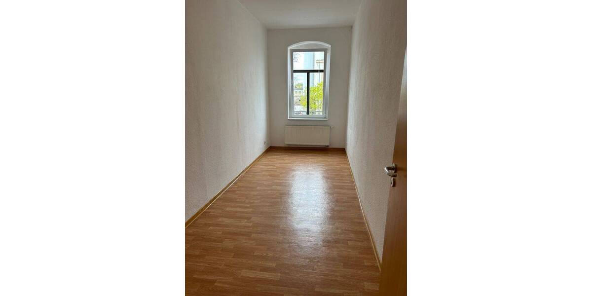 Etagenwohnung Riesa Innenstadt - 4 Zimmer, 85 m&sup2;, 467&euro; | Angebot:25688412