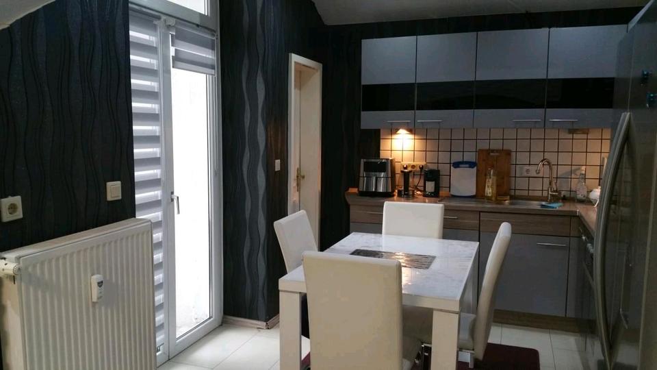 Erdgeschoßwohnung Duisburg Ruhrort - 3 Zimmer, 82 m&sup2;, 1.350&euro; | Angebot:26693906