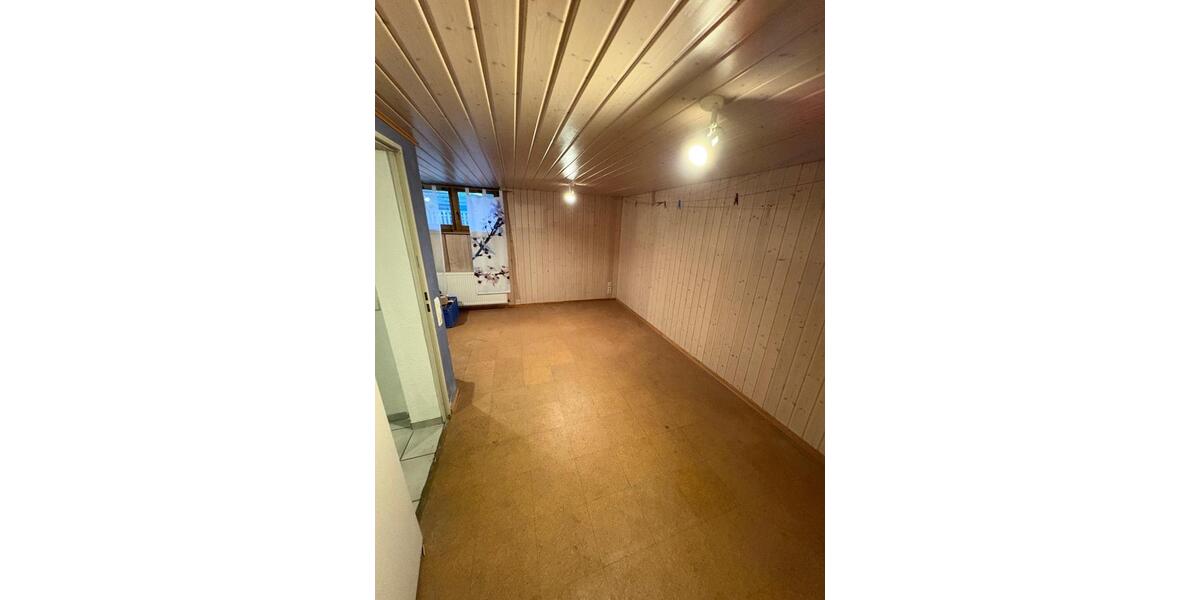 Einfamilienhaus Eutingen im Gäu - 6.5 Zimmer, 130 m&sup2;, 1.350&euro; | Angebot:24744634