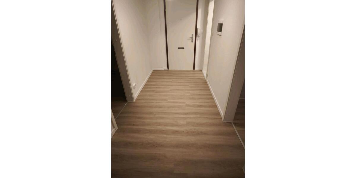 Erdgeschoßwohnung Laatzen - 3 Zimmer, 78 m&sup2;, 1.000&euro; | Angebot:24671005