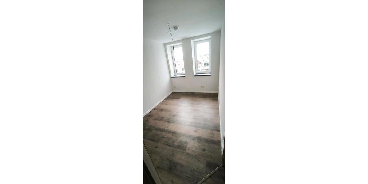 Dachgeschoßwohnung Freiberg - 3 Zimmer, 68 m&sup2;, 550&euro; | Angebot:26124007