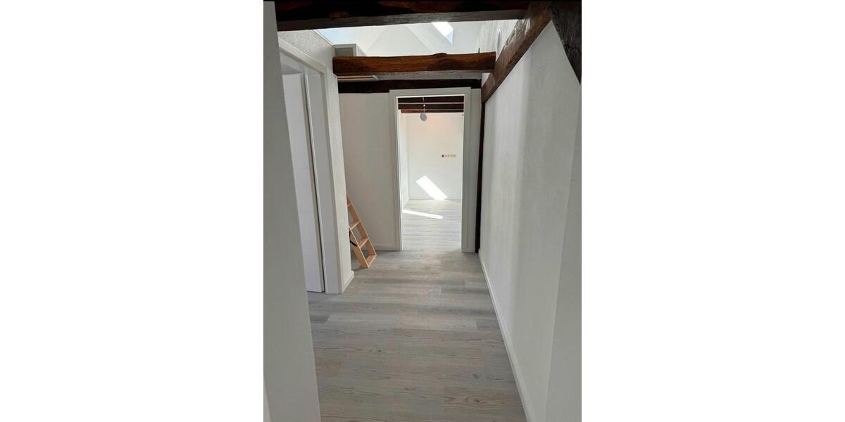 Etagenwohnung Bad Wildungen - 3 Zimmer, 140 m&sup2;, 1.200&euro; | Angebot:26365825
