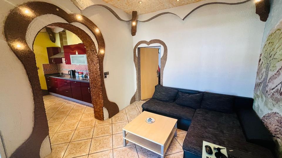 Etagenwohnung Neustadt an der Weinstraße - 4 Zimmer, 100 m&sup2;, 1.500&euro; | Angebot:26071783