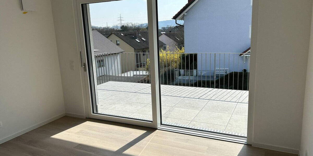 Etagenwohnung Zell am Main - 3 Zimmer, 108 m&sup2;, 1.520&euro; | Angebot:26015853