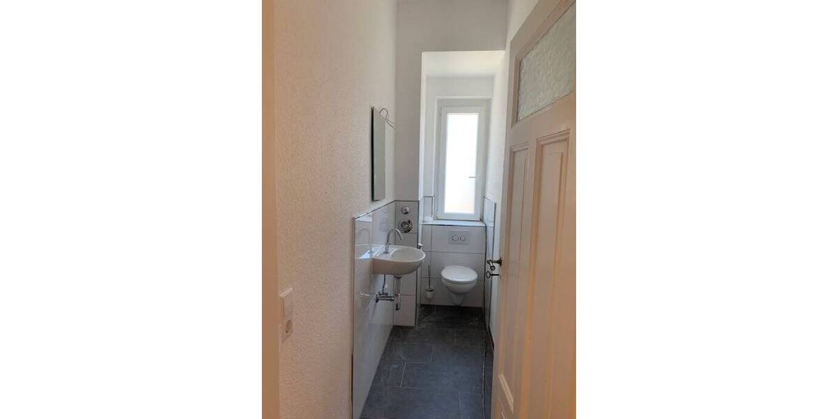 Etagenwohnung Baden-Baden Innenstadt - 4 Zimmer, 170 m&sup2;, 980&euro; | Angebot:26310300