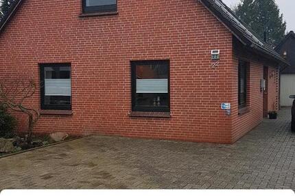 Haus Weener - 5 Zimmer, 120 m&sup2;, 700&euro; | Angebot:24878283