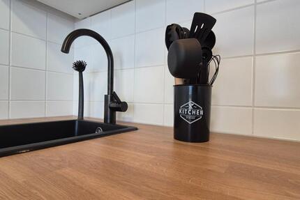 ++Bezugsfreies Studenten-App. voll möbliert in Wü. zvm.++ zimmer