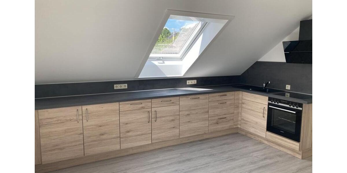 Etagenwohnung Wunsiedel - 4 Zimmer, 100 m&sup2;, 795&euro; | Angebot:23600045