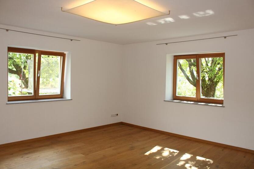 Behagliches, neuwertiges 1-Zi.-Appatement in DeggendorfMietraching zu vermieten.