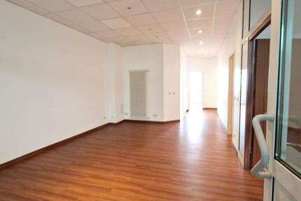 Gewerbeobjekt Nürnberg Schnepfenreuth - 2.200&euro; | Angebot:21483968