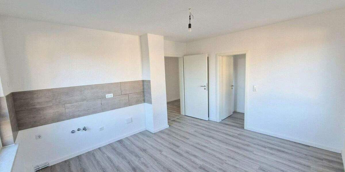 Etagenwohnung Deensen - 2 Zimmer, 63 m&sup2;, 295&euro; | Angebot:24891695