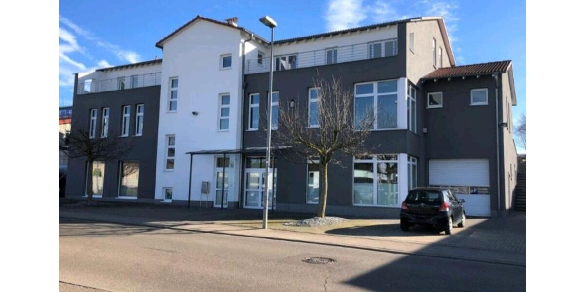 Attraktives, zweigeschossiges Büro-Praxisobjekt in Essingen zu vermieten zimmer