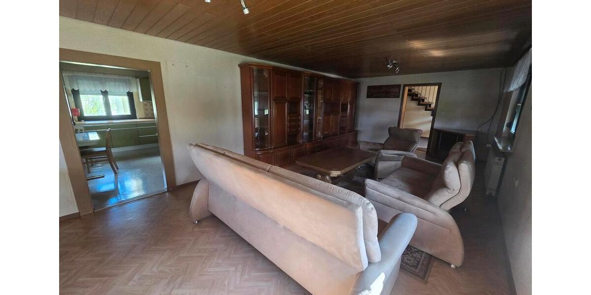 Villa Nürnberg Holzheim - 20 Zimmer, 250 m&sup2;, 4.500&euro; | Angebot:26492253