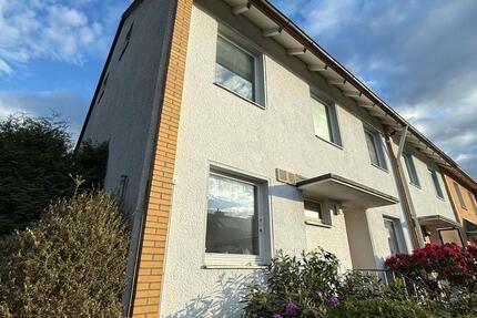 Haus Uslar - 7 Zimmer, 140 m&sup2;, 840&euro; | Angebot:26040589