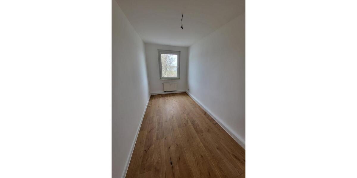 Etagenwohnung Bitterfeld-Wolfen Bitterfeld - 5 Zimmer, 117 m&sup2;, 877&euro; | Angebot:26445689